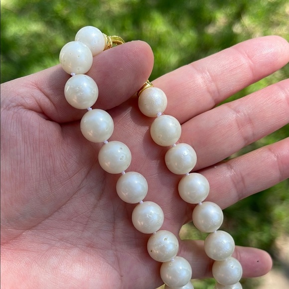 Elegant Genuine South Sea Pearl Necklace 10-13.3mm Hand-knotted - Picture 4 of 13